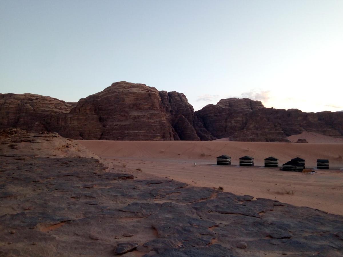 Mozoon Camp Hotel Wadi Rum Exterior photo