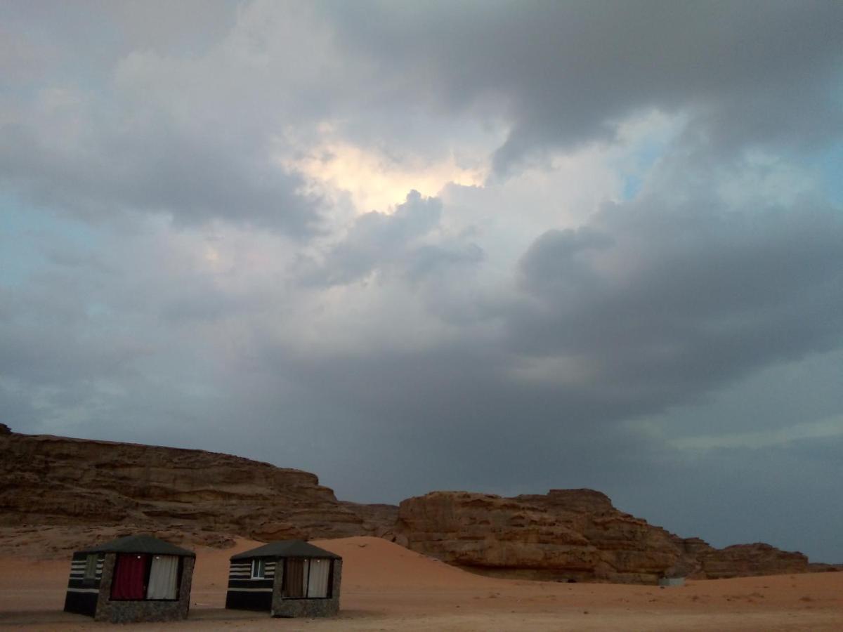 Mozoon Camp Hotel Wadi Rum Exterior photo
