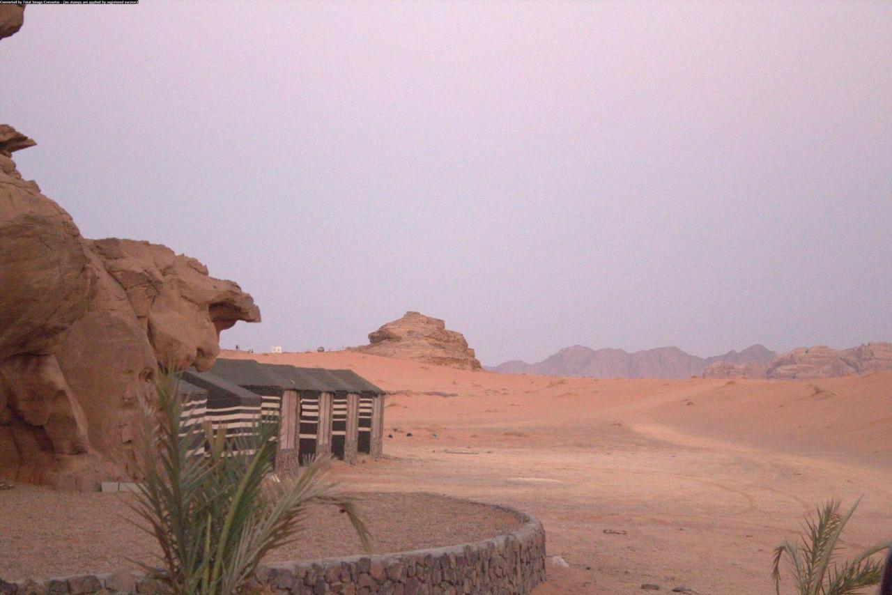 Mozoon Camp Hotel Wadi Rum Exterior photo